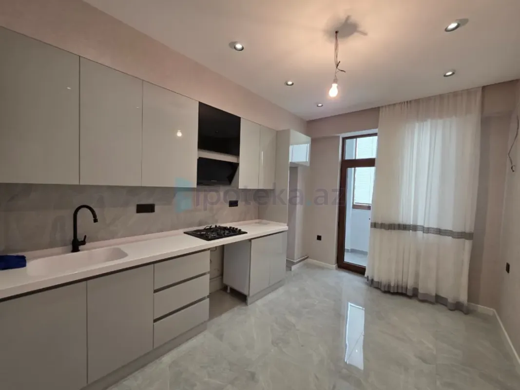 Satılır 3 otaqlı yeni tikili 114 m²