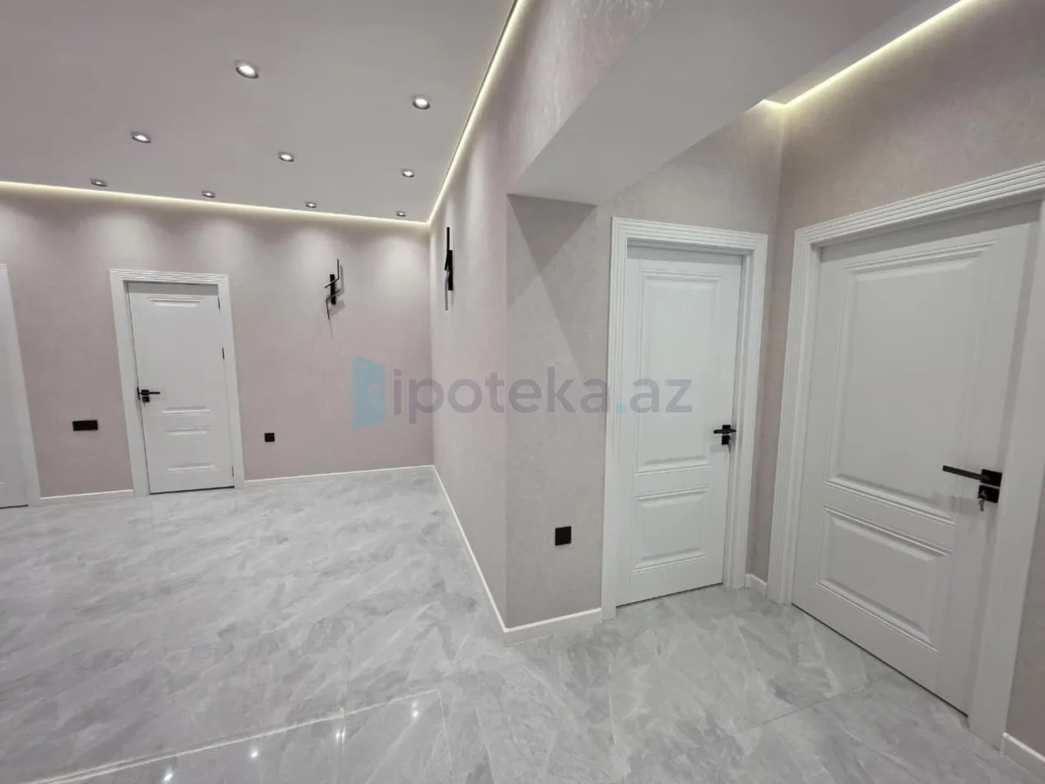 Satılır 3 otaqlı yeni tikili 114 m²