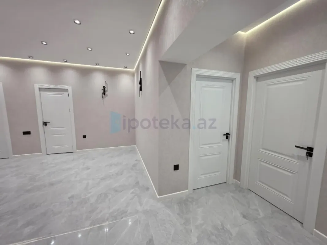 Satılır 3 otaqlı yeni tikili 114 m²