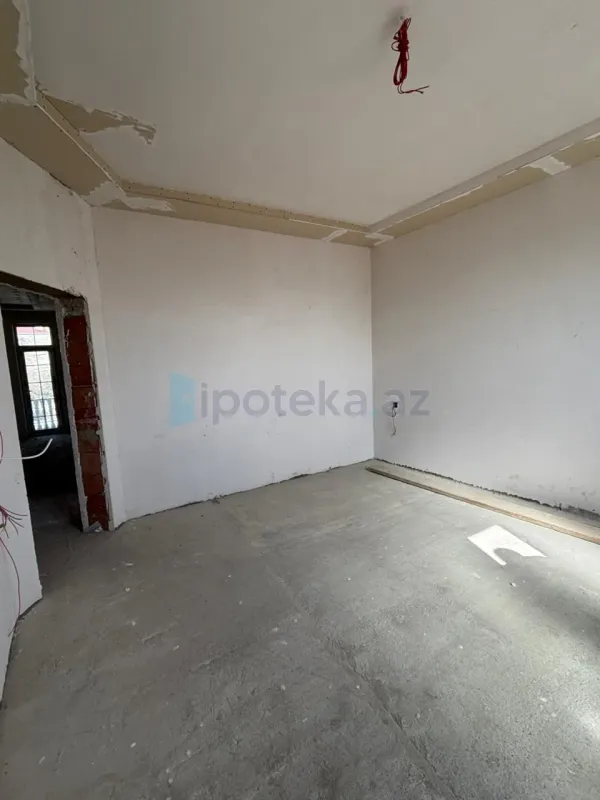 Satılır 4 otaqlı həyət evi 210 m²