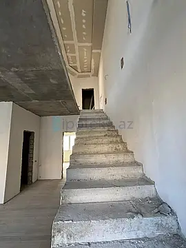 Satılır 4 otaqlı həyət evi 210 m²