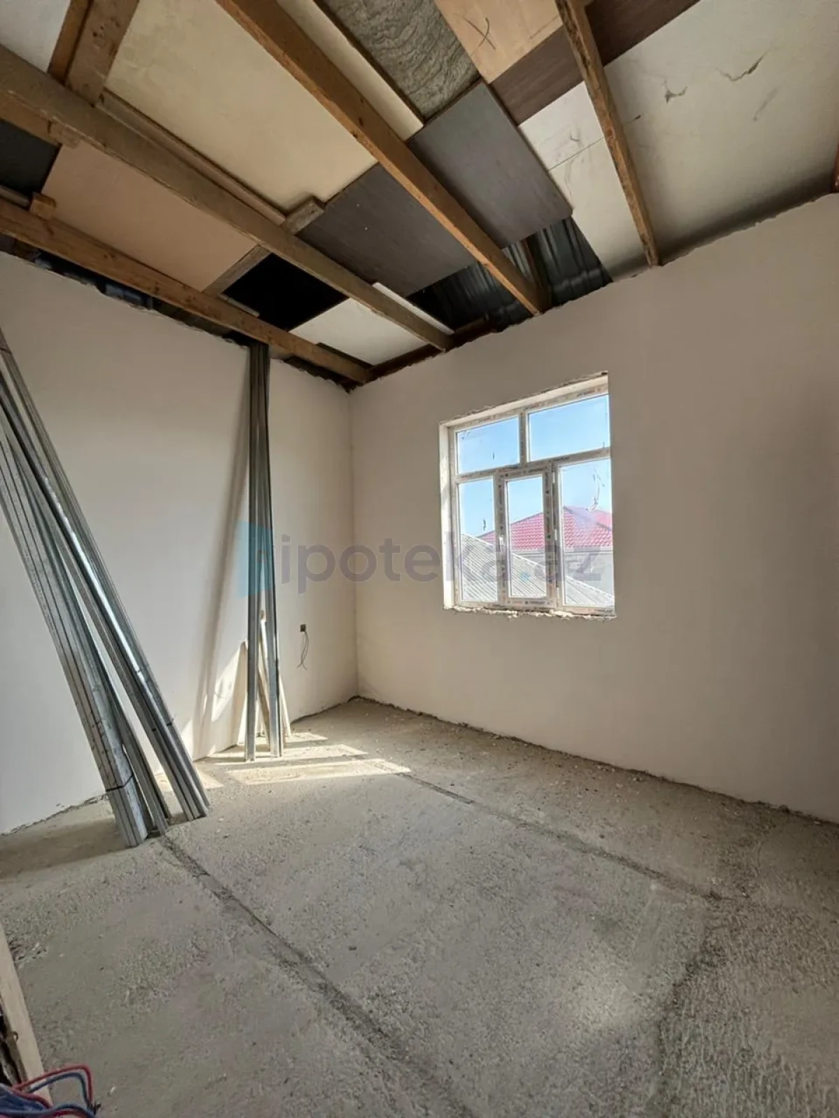 Satılır 4 otaqlı həyət evi 150 m²