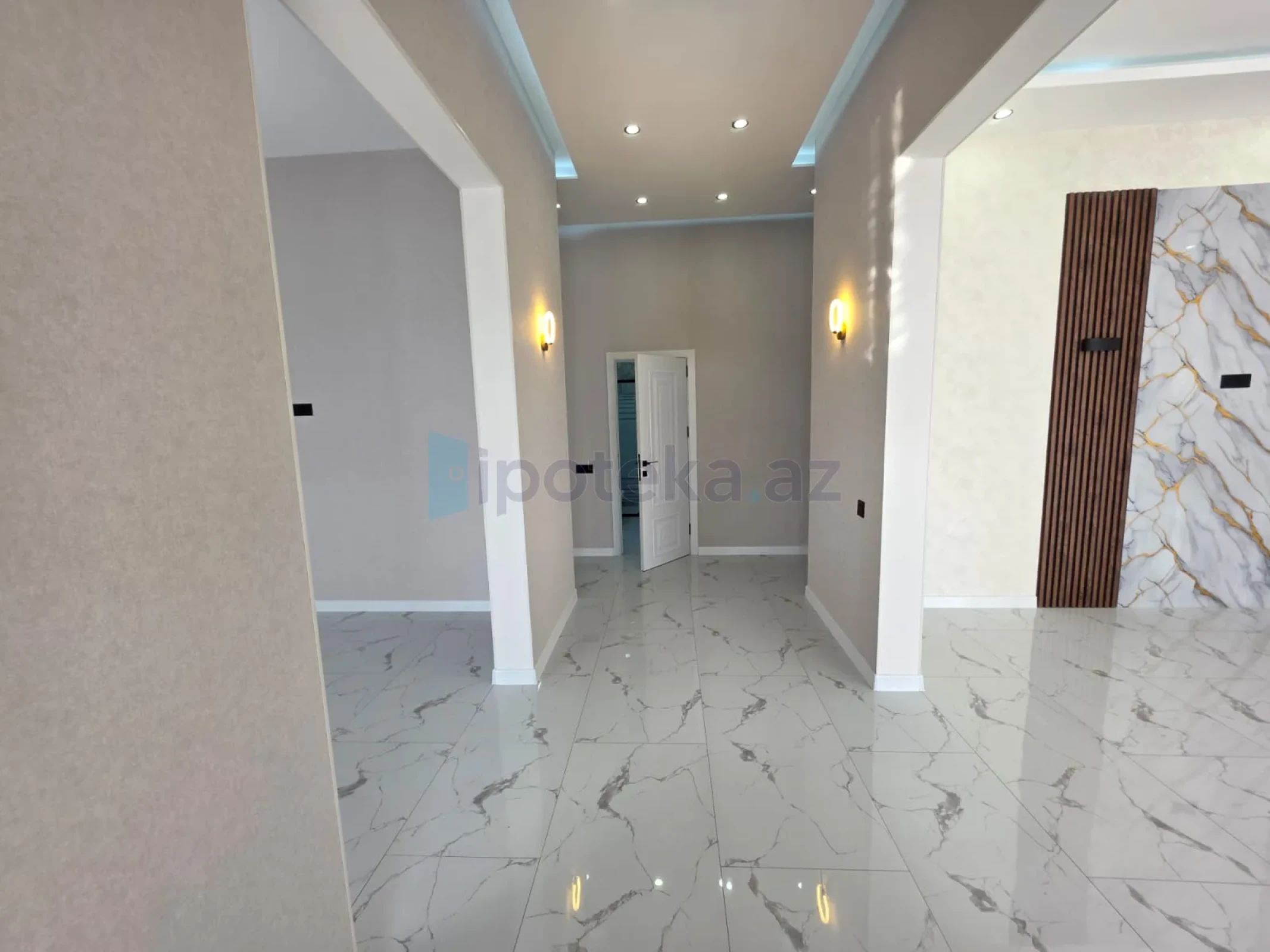 Satılır 3 otaqlı mənzil 140 m²