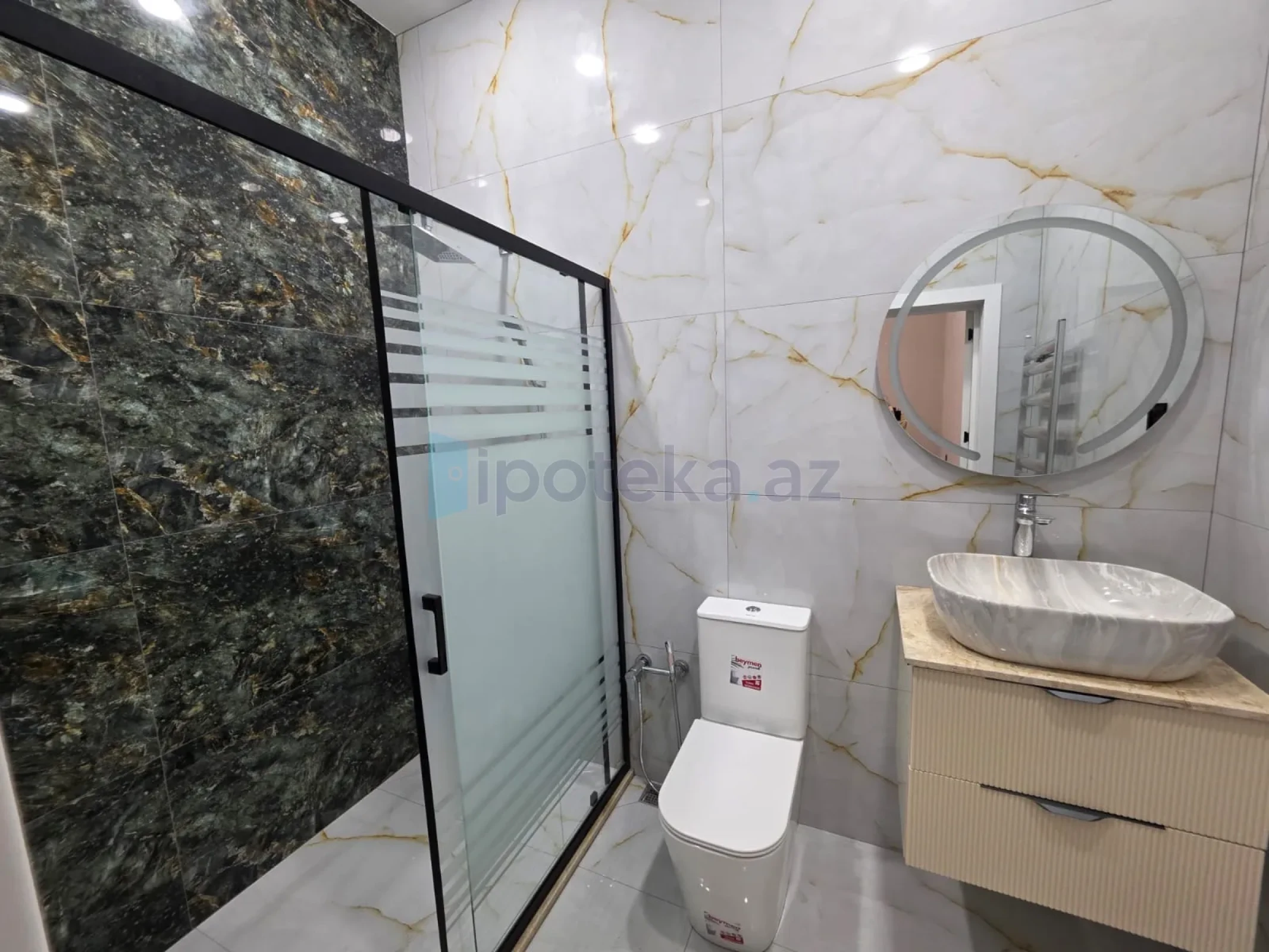 Satılır 3 otaqlı mənzil 140 m²