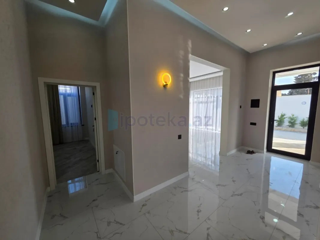 Satılır 3 otaqlı mənzil 140 m²