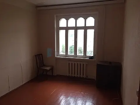 Satılır 3 otaqlı köhnə tikili 80 m² — Bakı, Yeni Günəşli 3 otaq 80.00 m²