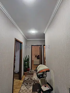 Satılır 4 otaqlı köhnə tikili 100 m²