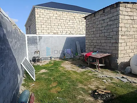 Satılır 2 otaqlı həyət evi 40 m²