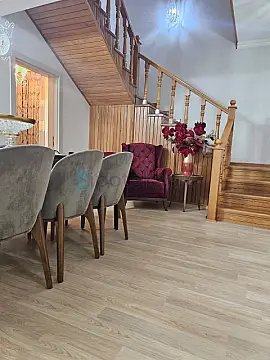 Satılır 6 otaqlı mənzil 200 m²