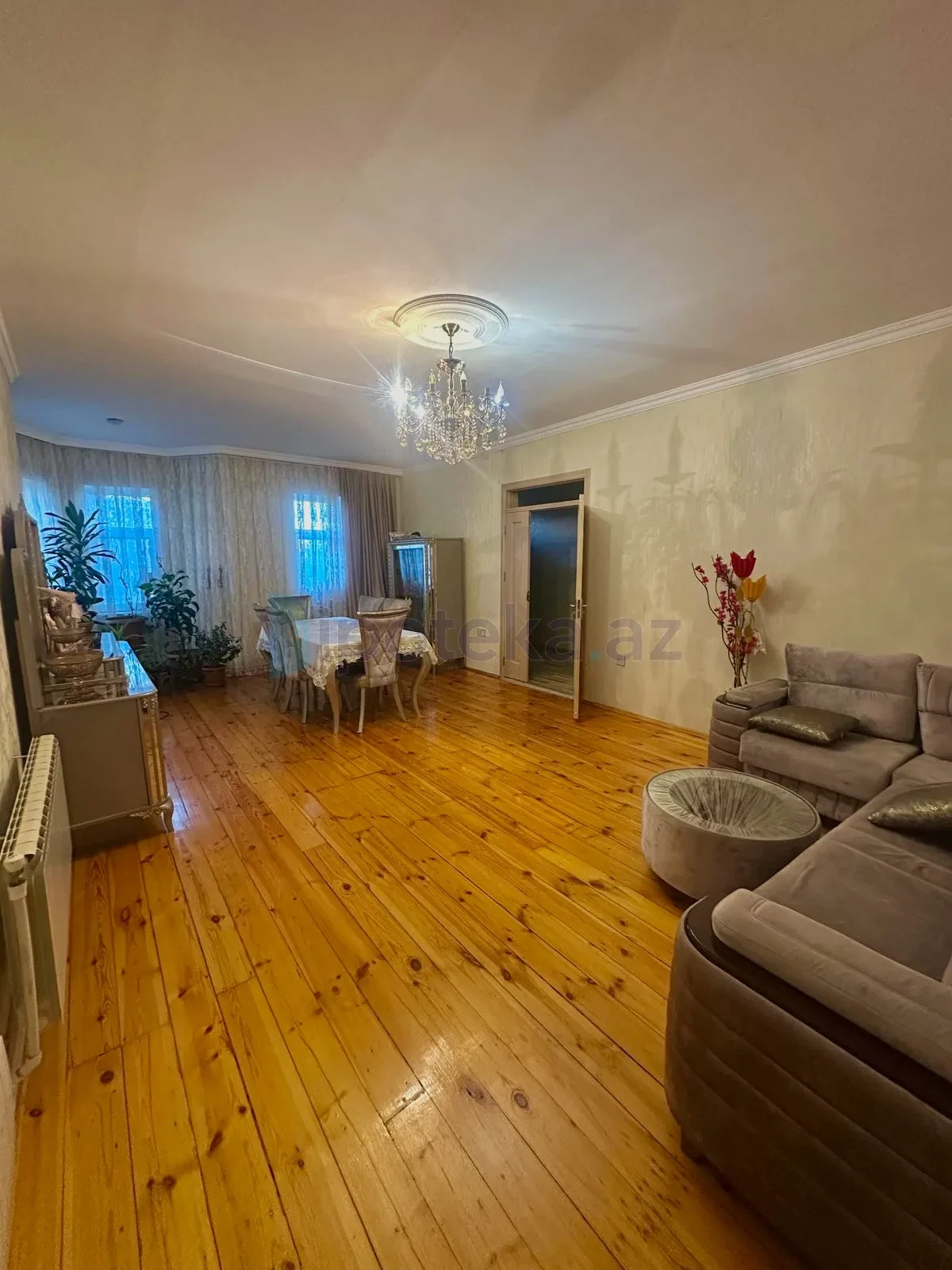 Satılır 7 otaqlı həyət evi 202 m²