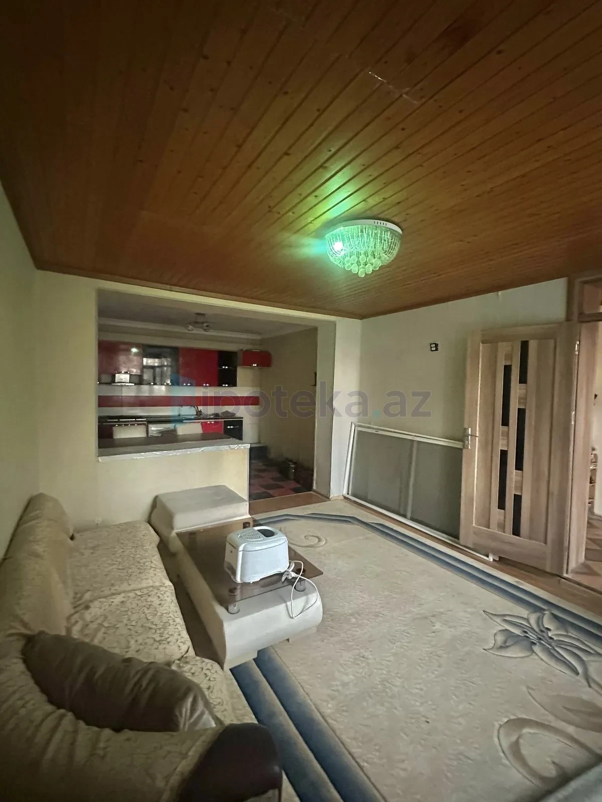Satılır 7 otaqlı həyət evi 202 m²