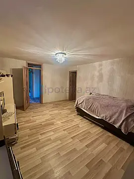 Satılır 7 otaqlı həyət evi 202 m²