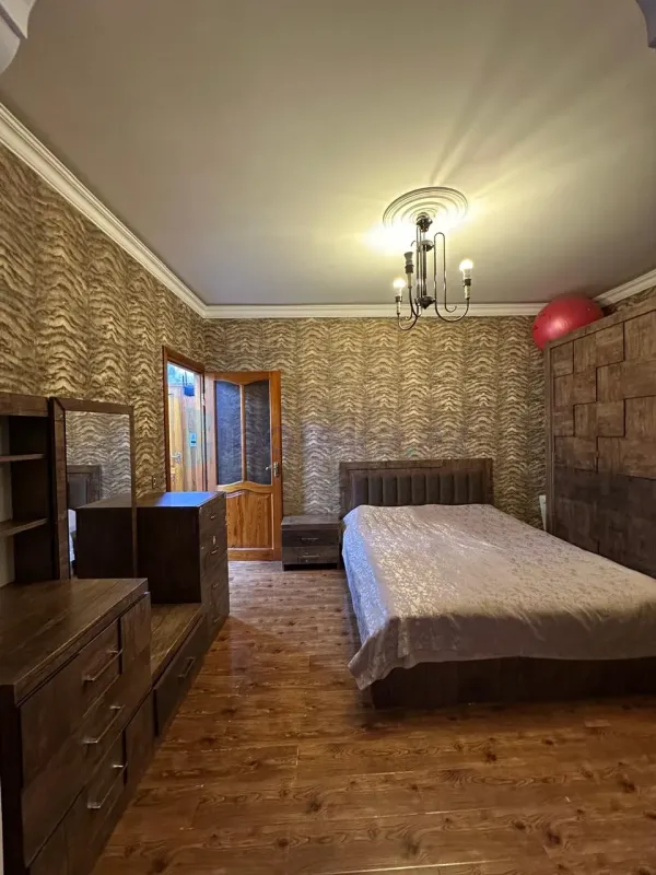 Satılır 3 otaqlı köhnə tikili 60 m²