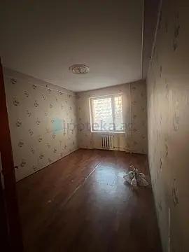 Satılır 5 otaqlı köhnə tikili 103 m²