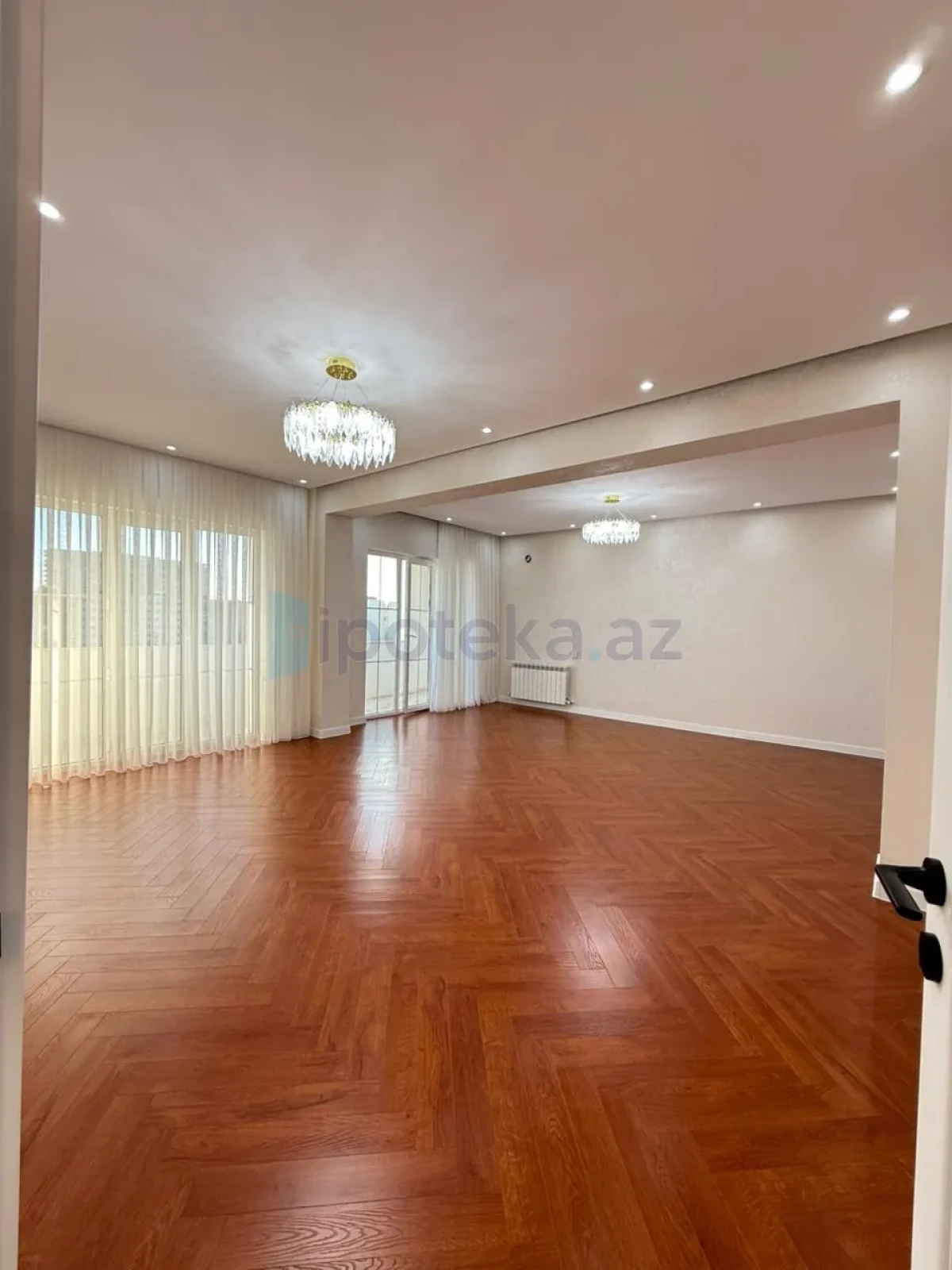 Satılır 5 otaqlı köhnə tikili 120 m²