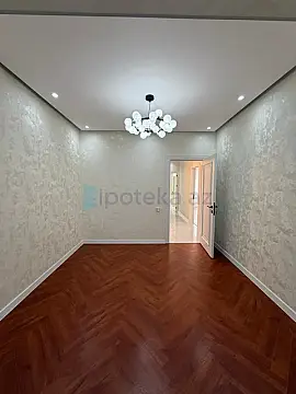 Satılır 5 otaqlı köhnə tikili 120 m²