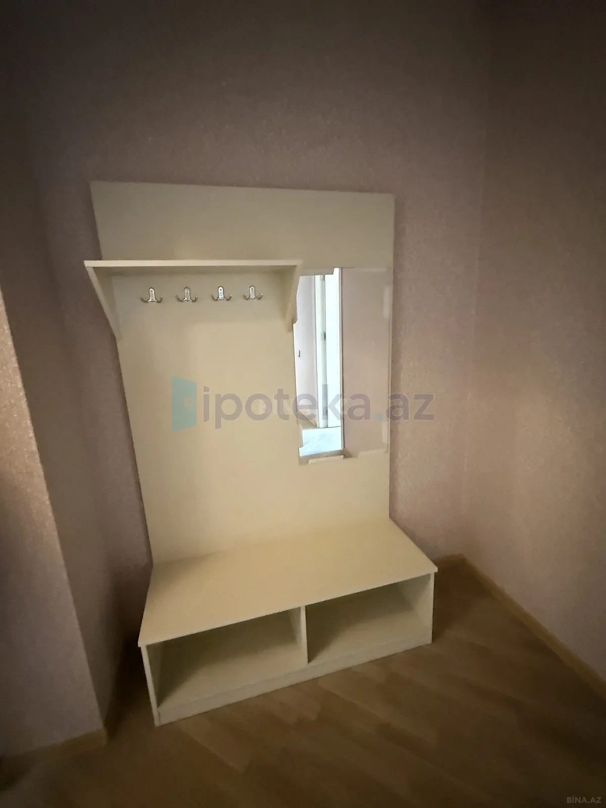 Satılır 3 otaqlı yeni tikili 100 m²