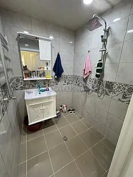 Satılır 3 otaqlı köhnə tikili 68 m²