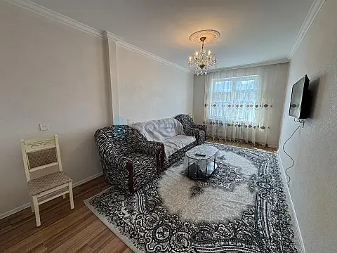 Satılır 3 otaqlı köhnə tikili 68 m² — Bakı, Yeni Günəşli 3 otaq 68.00 m²
