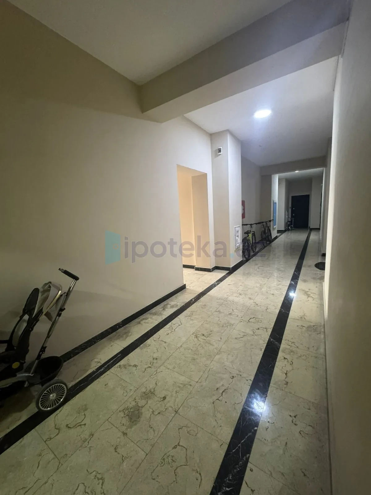 Satılır 2 otaqlı yeni tikili 64 m²