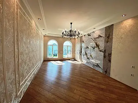 Satılır 4 otaqlı həyət evi 145 m²