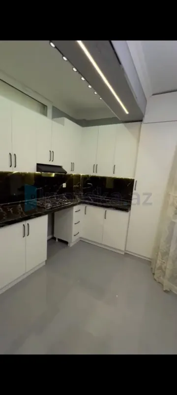 Satılır 2 otaqlı yeni tikili 65 m²