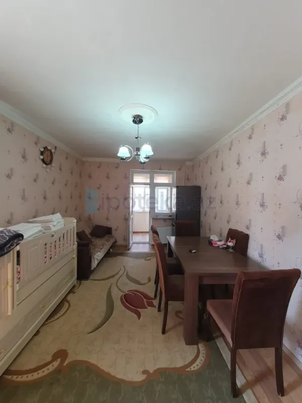 Satılır 2 otaqlı köhnə tikili 40 m²