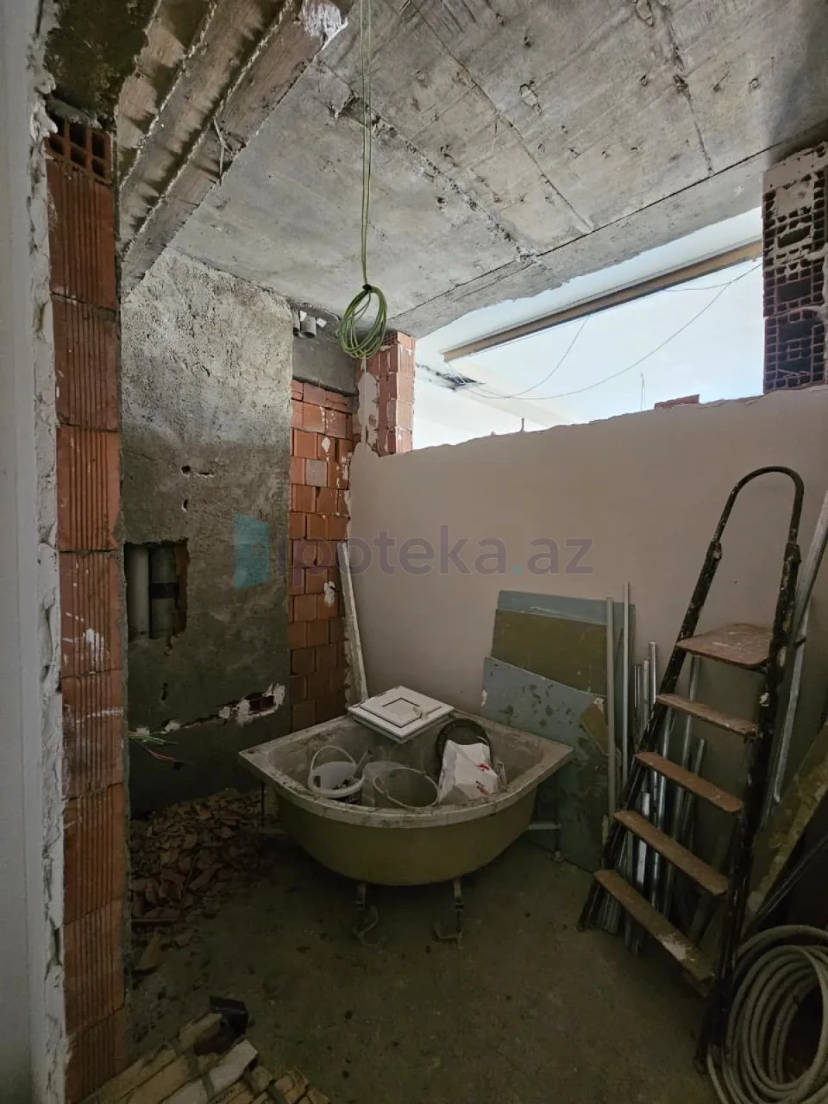 Satılır 2 otaqlı yeni tikili 54 m²