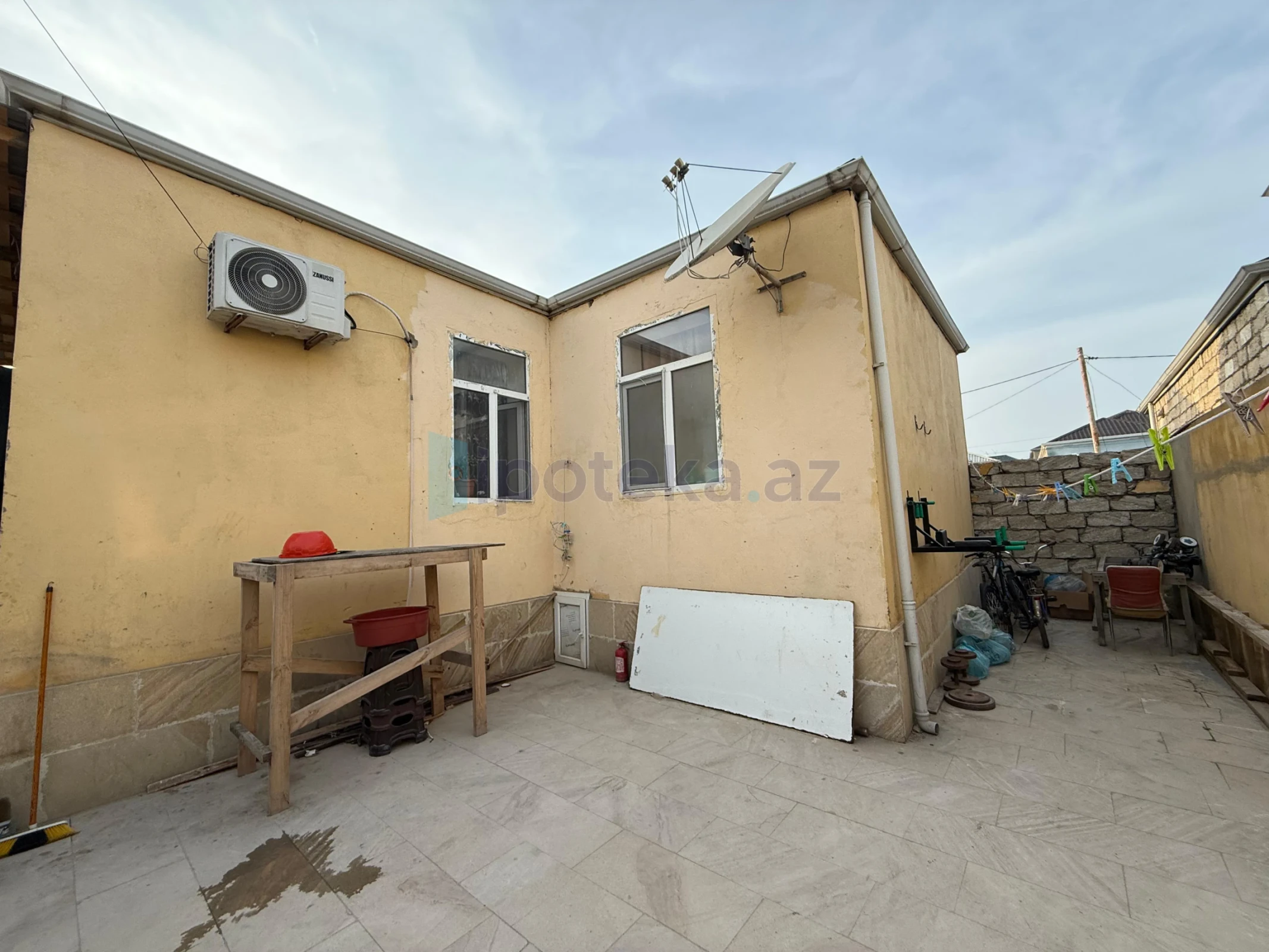 Satılır 3 otaqlı həyət evi 80 m²