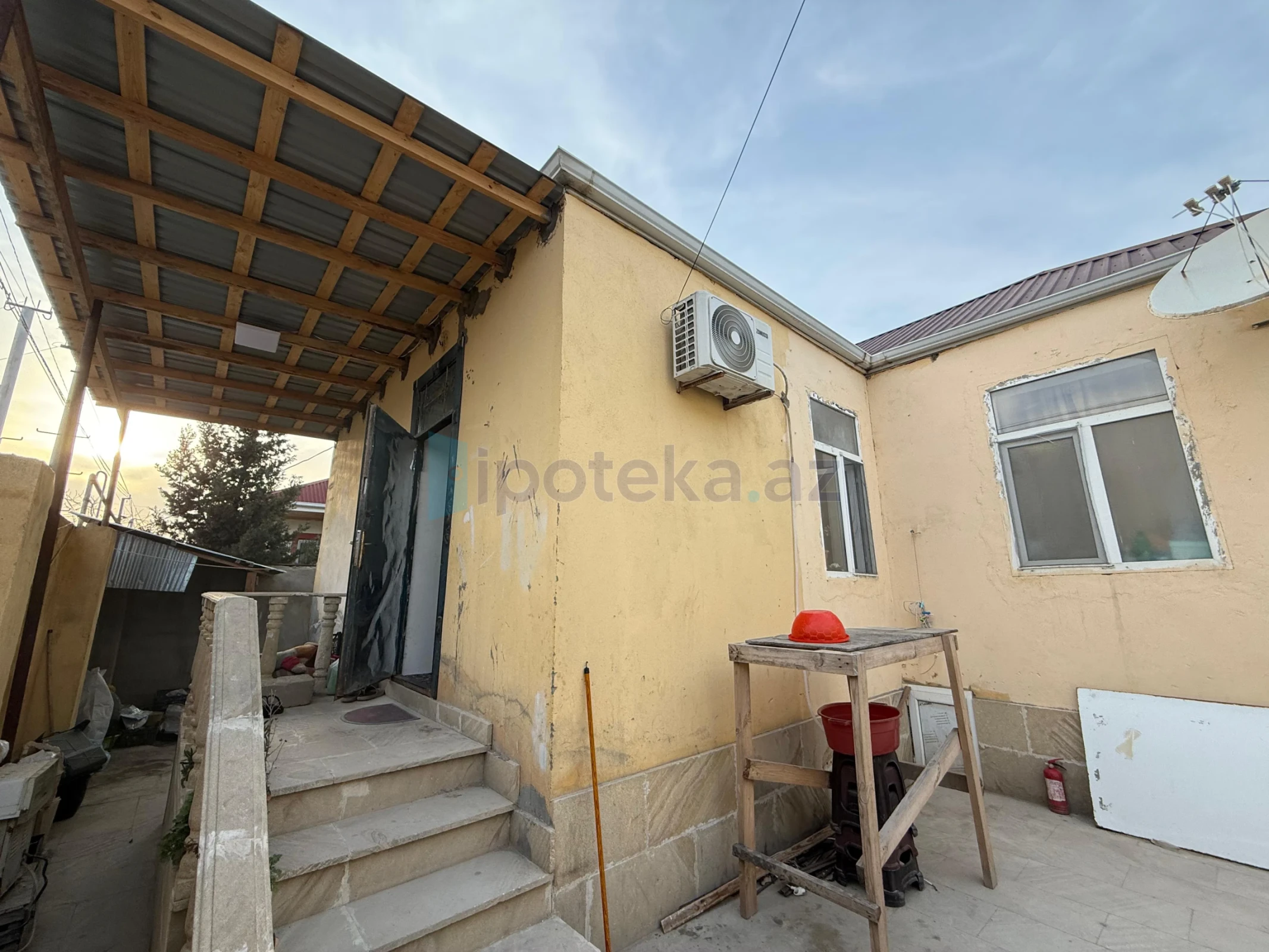 Satılır 3 otaqlı həyət evi 80 m²