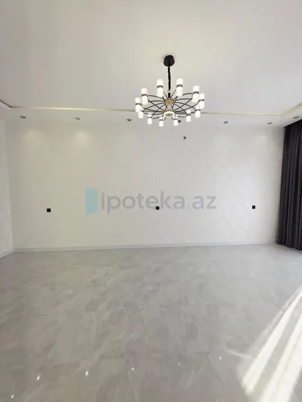 Satılır 4 otaqlı mənzil 155 m²