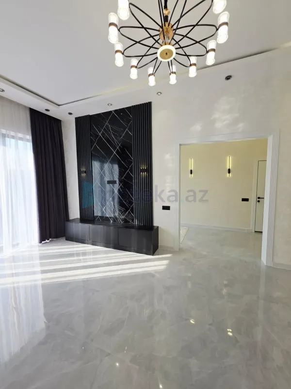 Satılır 4 otaqlı mənzil 155 m²