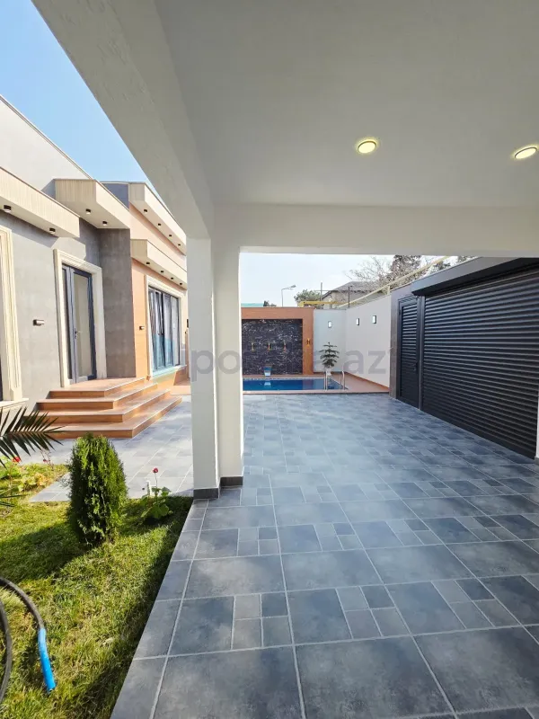 Satılır 4 otaqlı mənzil 155 m²