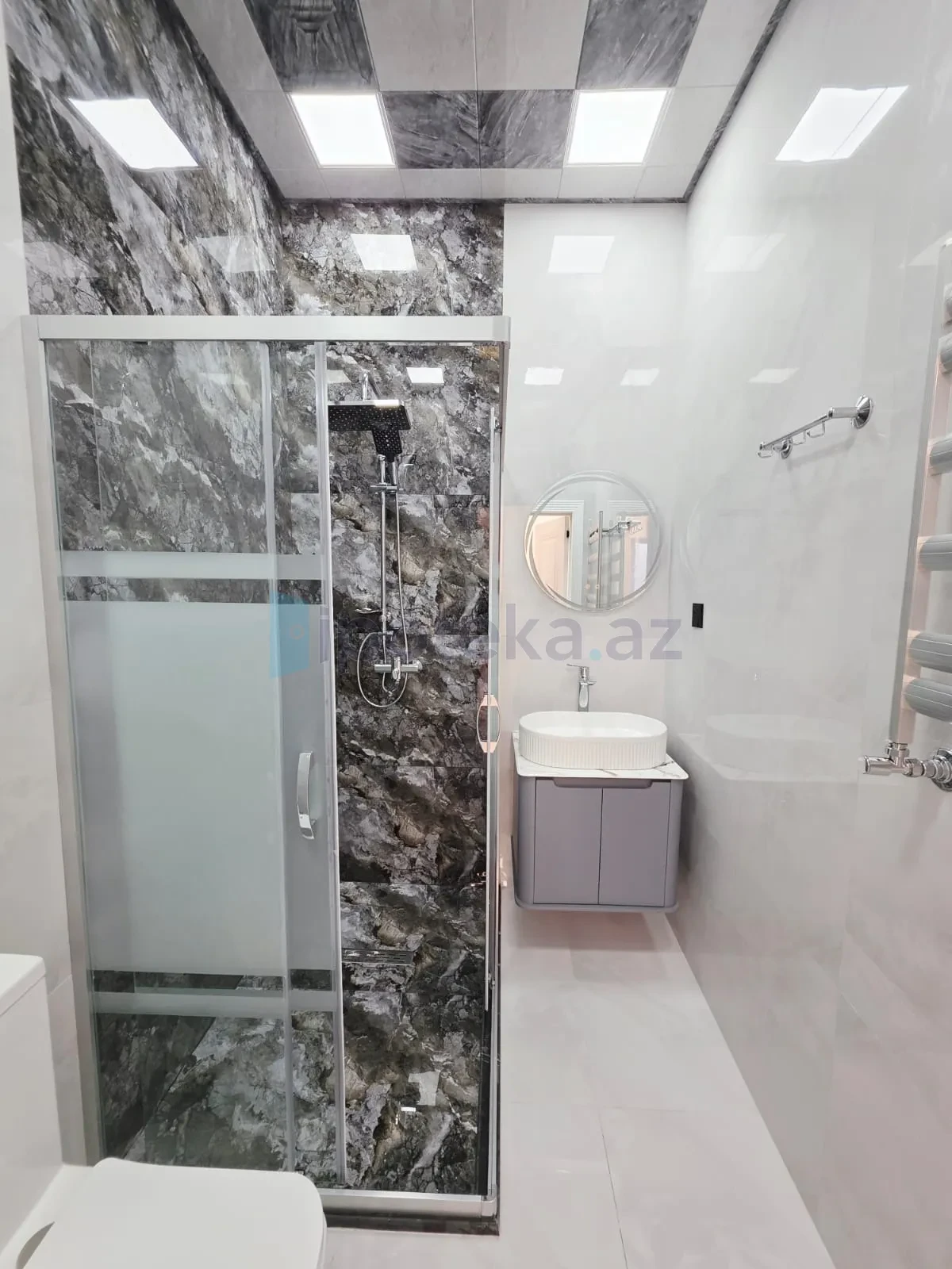 Satılır 4 otaqlı mənzil 155 m²