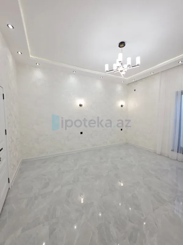 Satılır 4 otaqlı mənzil 155 m²