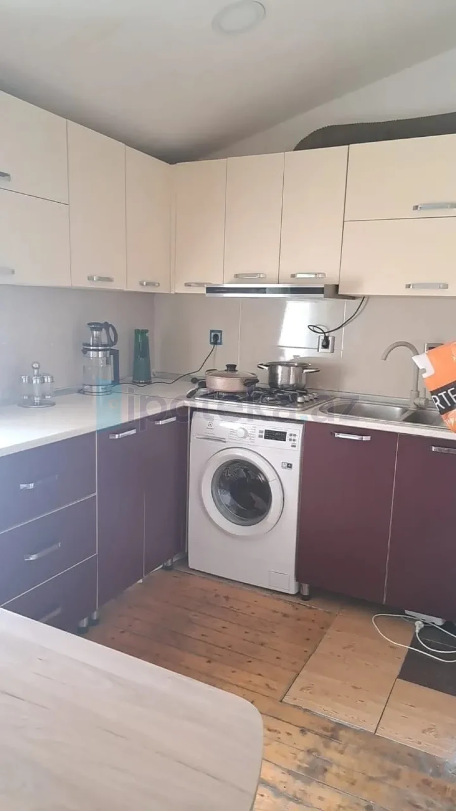 Satılır 2 otaqlı yeni tikili 75 m²