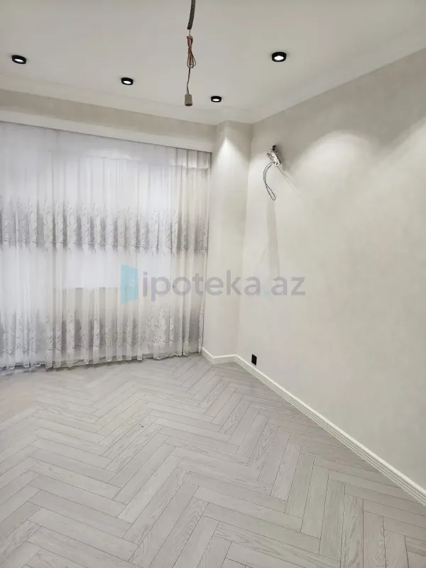 Satılır 3 otaqlı yeni tikili 82 m²