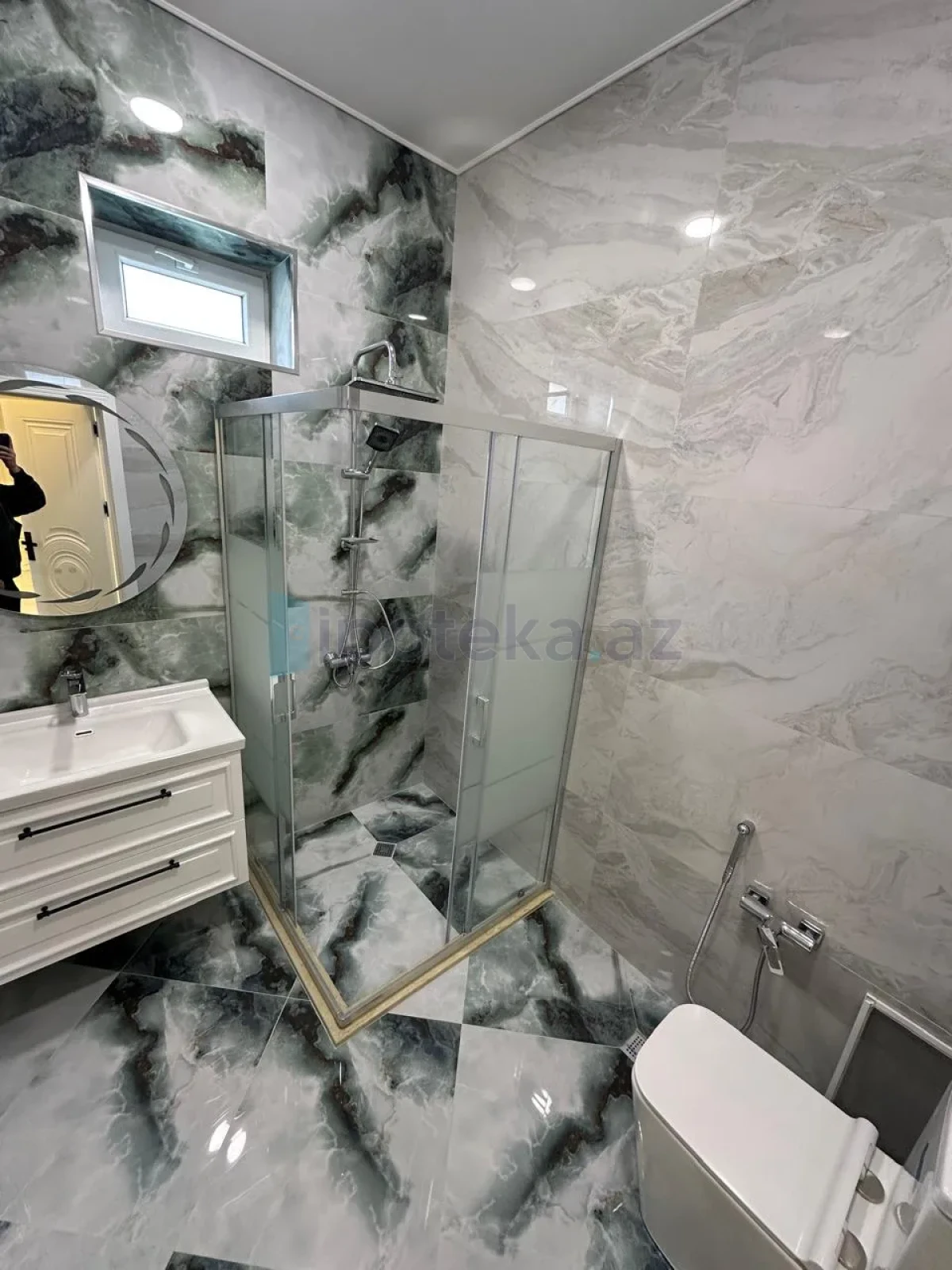 Satılır 4 otaqlı həyət evi 145 m²