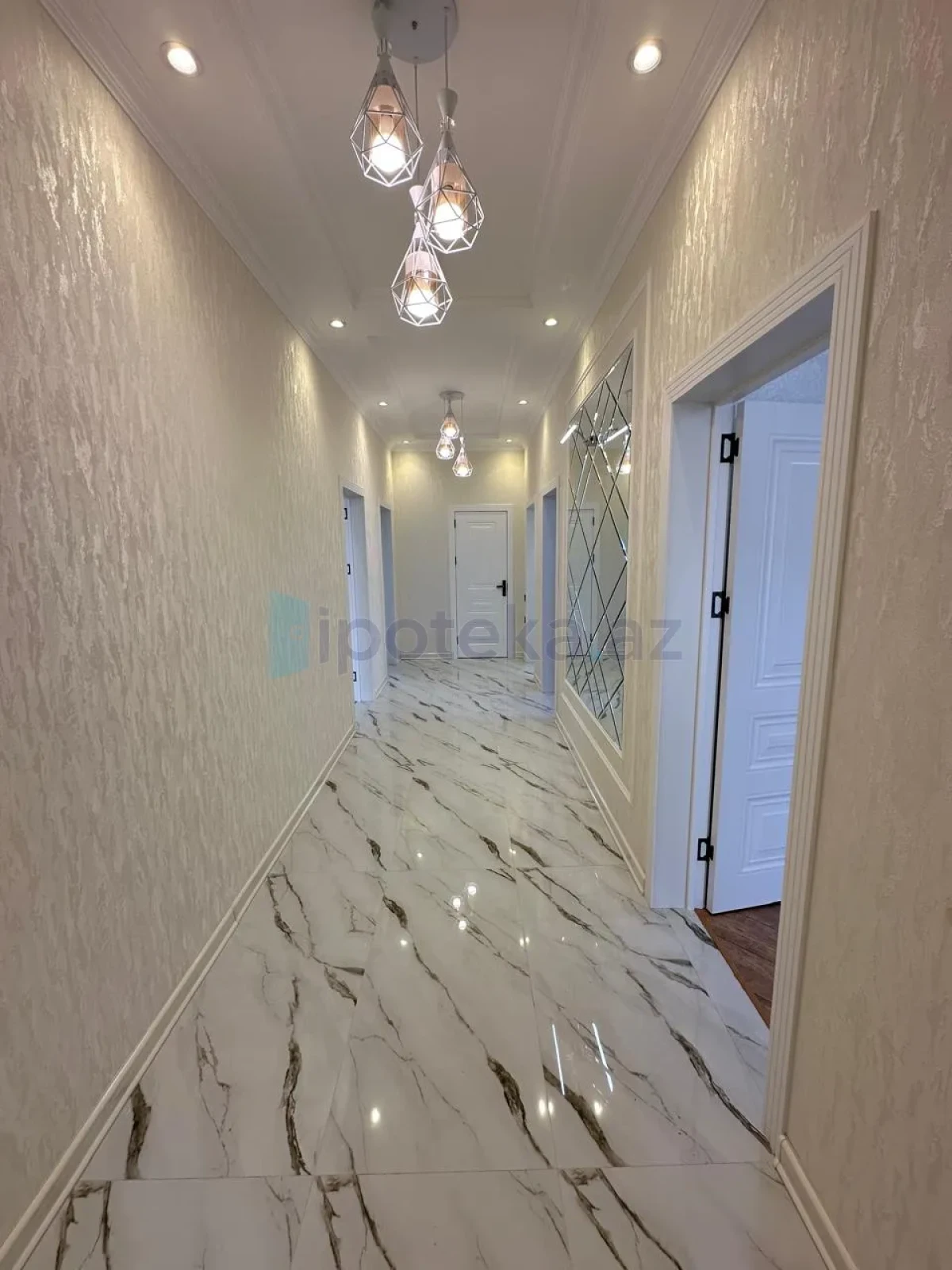 Satılır 4 otaqlı həyət evi 145 m²