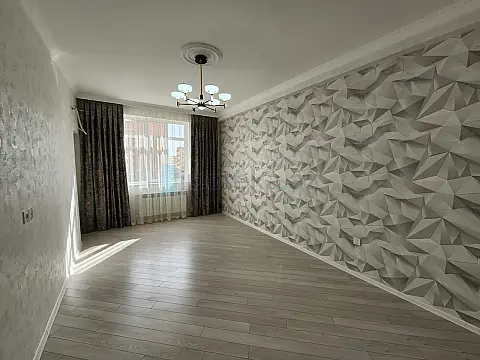 Satılır 3 otaqlı yeni tikili 90 m²