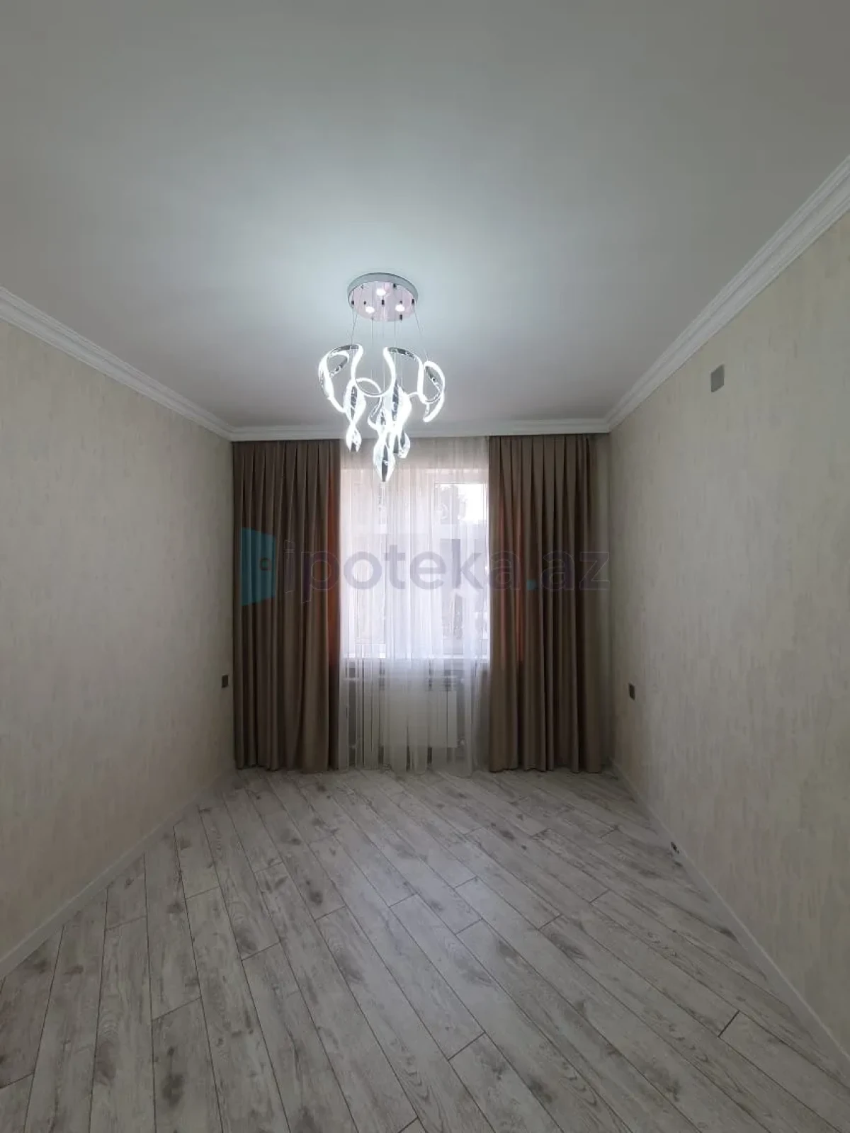 Satılır 3 otaqlı köhnə tikili 65 m²