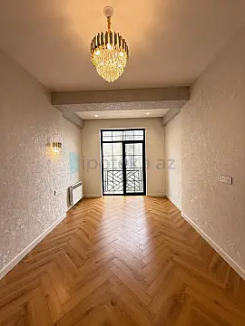 Satılır 2 otaqlı yeni tikili 74 m²