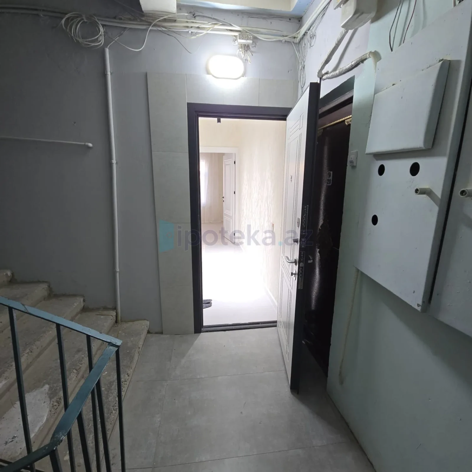Satılır 2 otaqlı köhnə tikili 33 m²