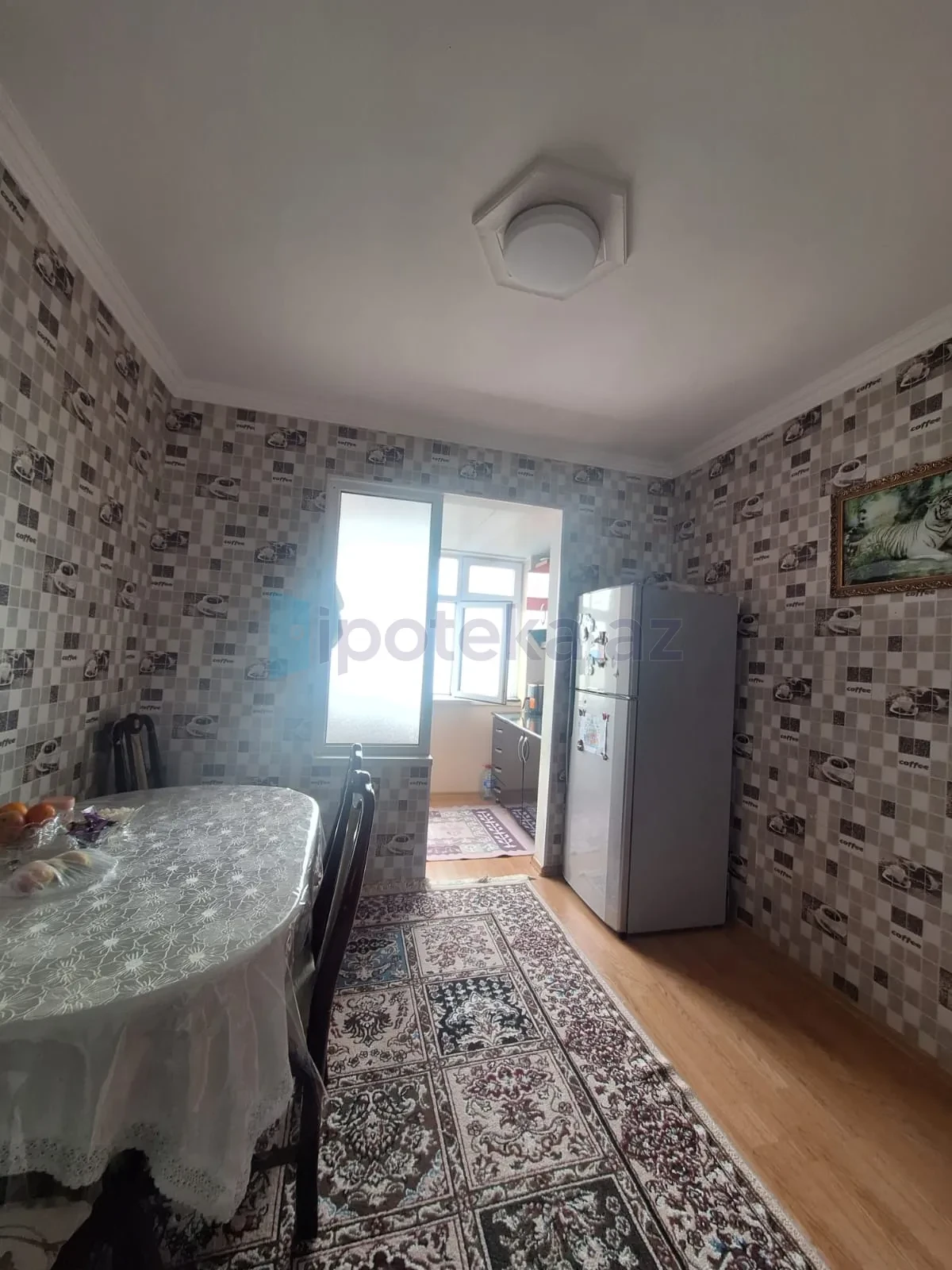 Satılır 4 otaqlı köhnə tikili 80 m²