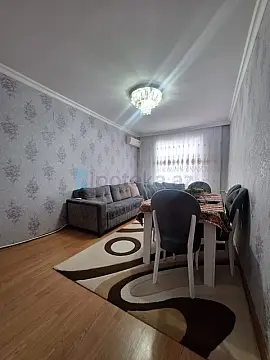 Satılır 4 otaqlı köhnə tikili 80 m² — Bakı, Yeni Günəşli 4 otaq 80.00 m²