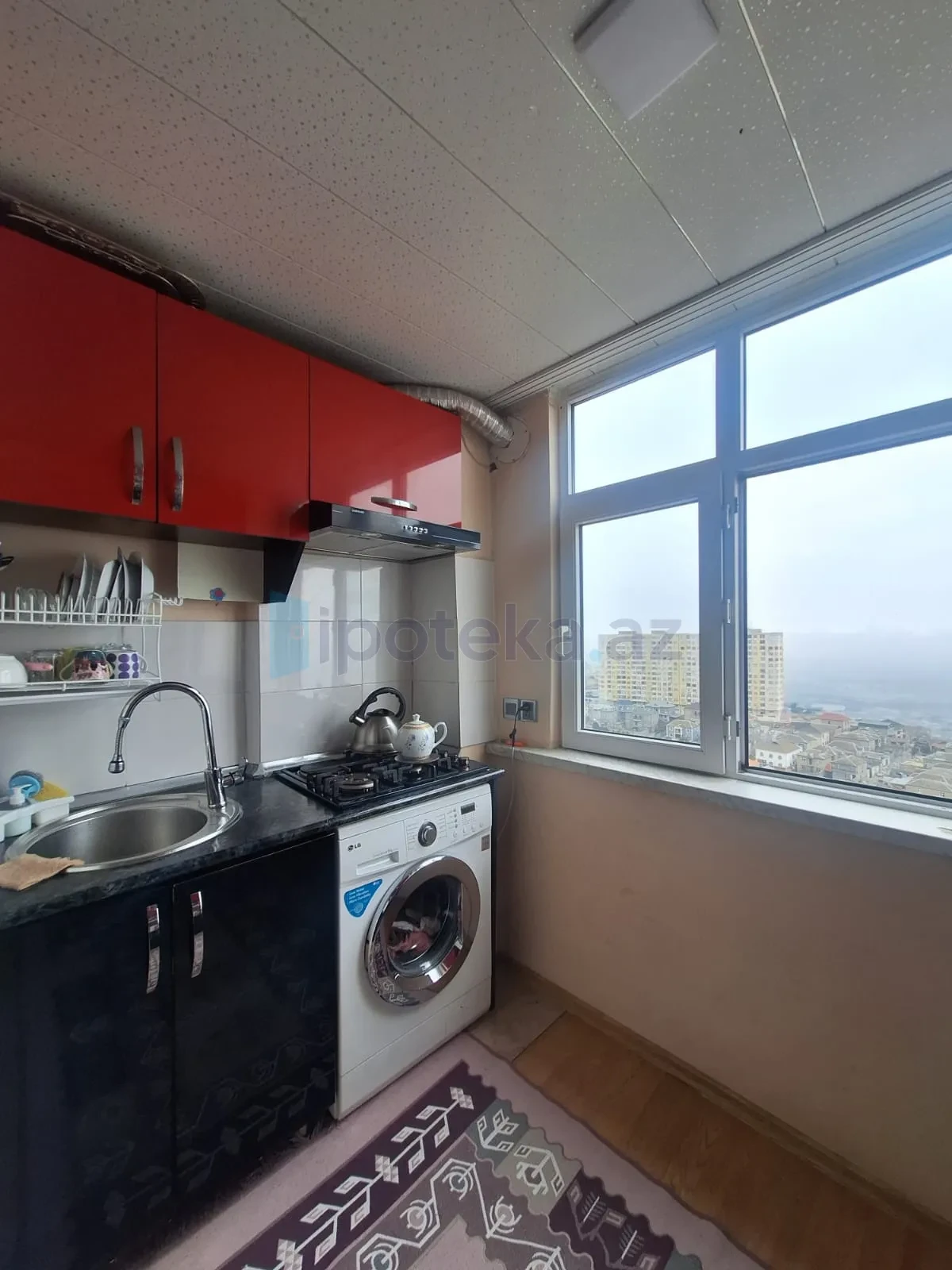 Satılır 4 otaqlı köhnə tikili 80 m²