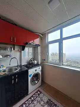 Satılır 4 otaqlı köhnə tikili 80 m²
