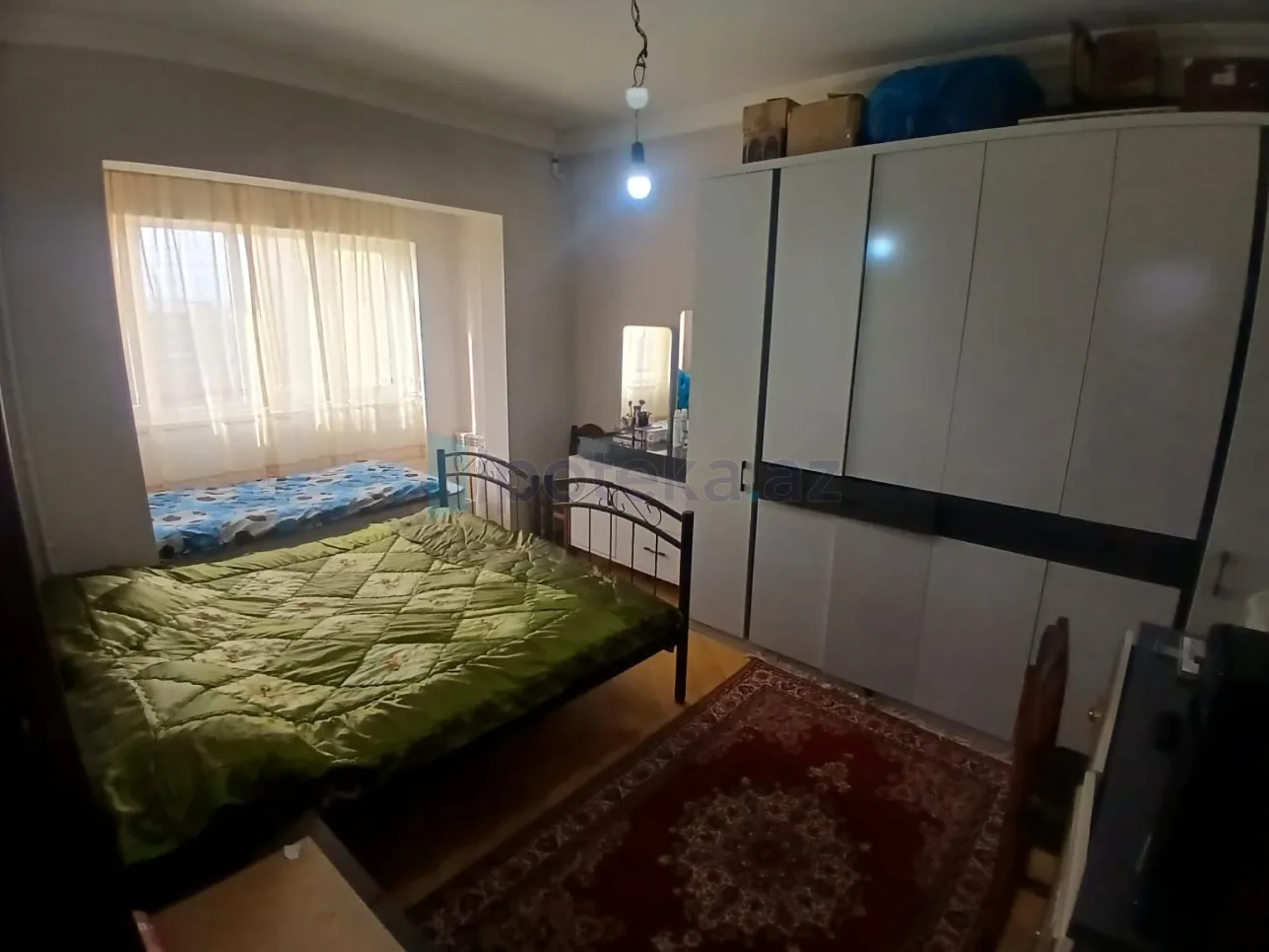Satılır 3 otaqlı köhnə tikili 90 m²