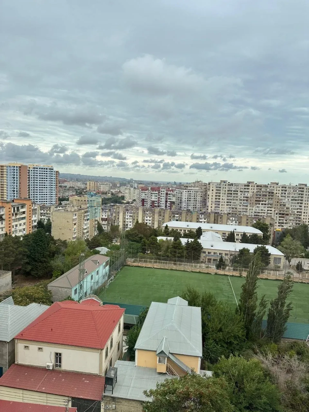 Satılır 3 otaqlı köhnə tikili 80 m²