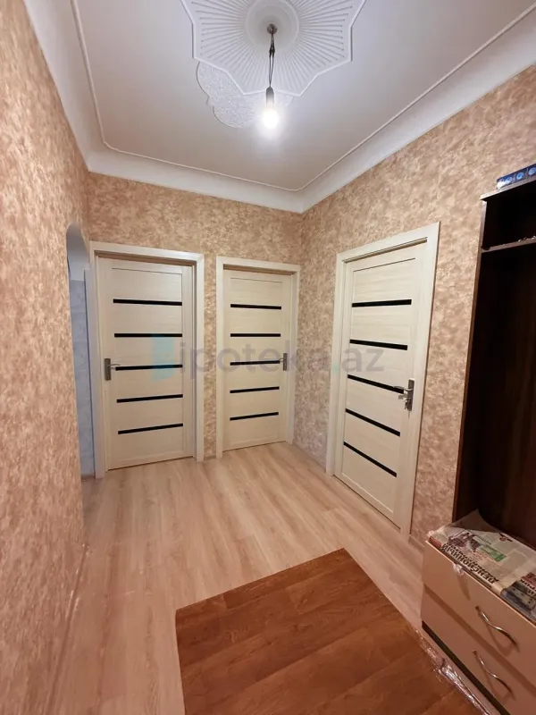 Satılır 3 otaqlı köhnə tikili 80 m²